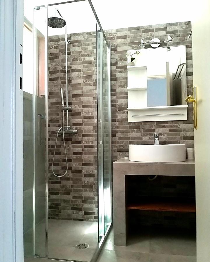 סקירוס Mavrikou Helen Apartments מראה חיצוני תמונה