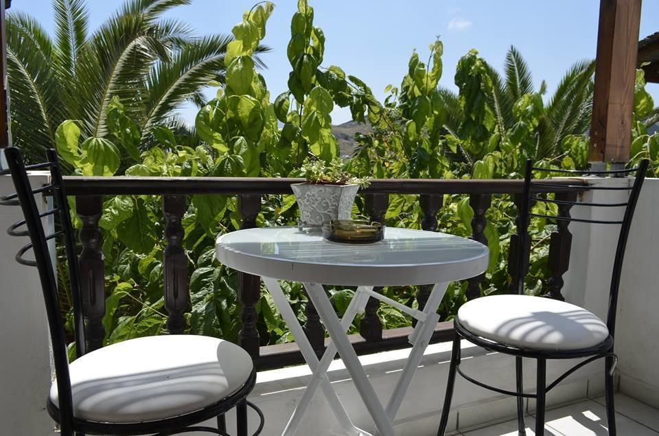 סקירוס Mavrikou Helen Apartments חדר תמונה